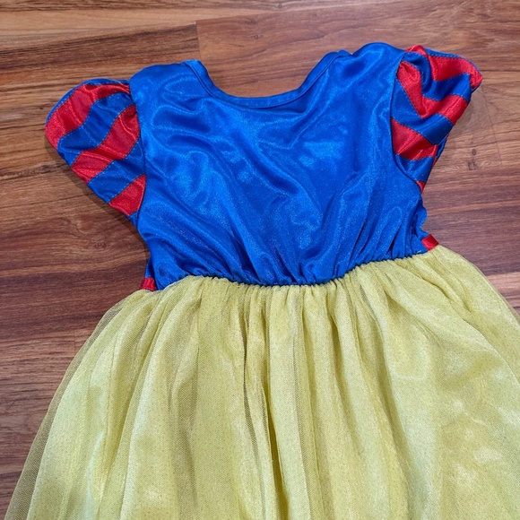 Kids Disney Princess Snow White Dress Up Nightgown Size XS - Picture 7 of 7